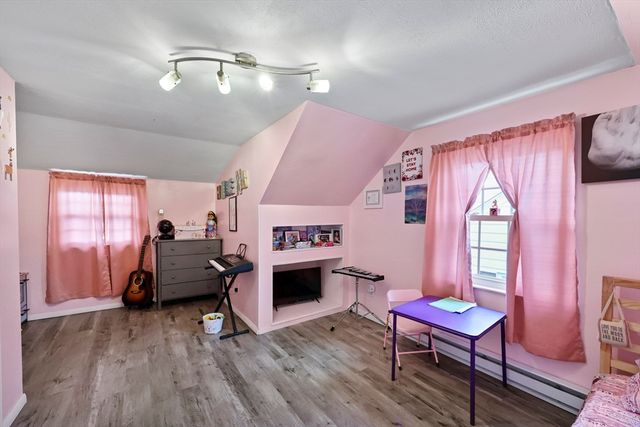 83 Oklahoma St, Springfield, MA 01104