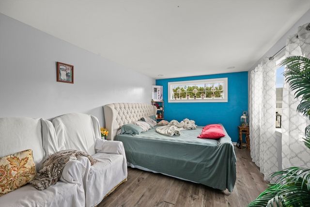 83 Oklahoma St, Springfield, MA 01104