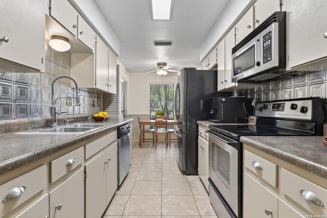903 Silver Spruce, San Antonio, TX 78232