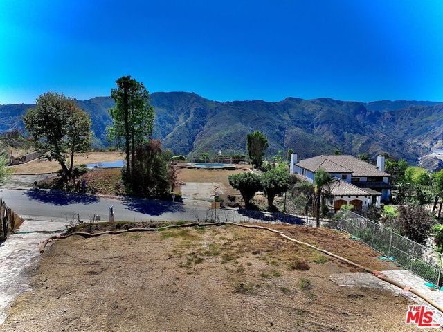 16751 Monte Hermoso Drive, Pacific Palisades, CA 90272