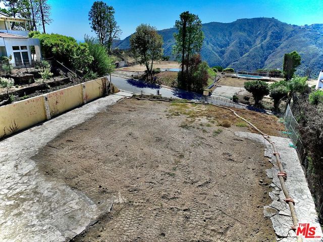 16751 Monte Hermoso Drive, Pacific Palisades, CA 90272