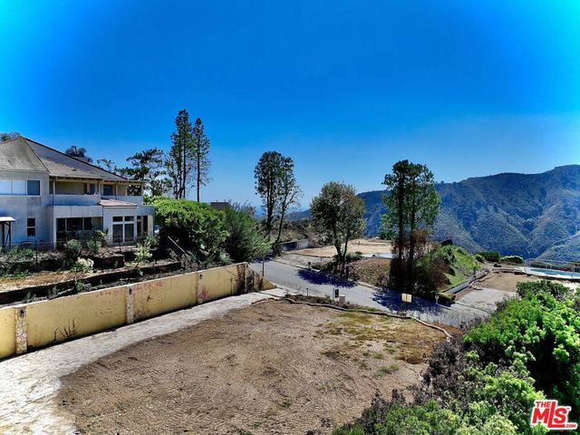 16751 Monte Hermoso Drive, Pacific Palisades, CA 90272