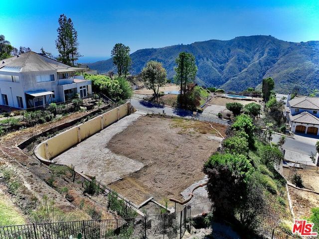 16751 Monte Hermoso Drive, Pacific Palisades, CA 90272