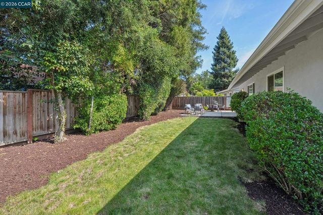 4830 Tahoe Circle, Martinez, CA 94553