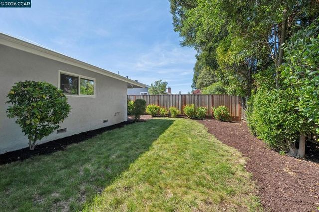 4830 Tahoe Circle, Martinez, CA 94553