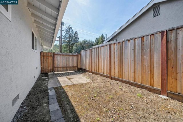 4830 Tahoe Circle, Martinez, CA 94553