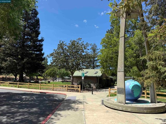 4830 Tahoe Circle, Martinez, CA 94553