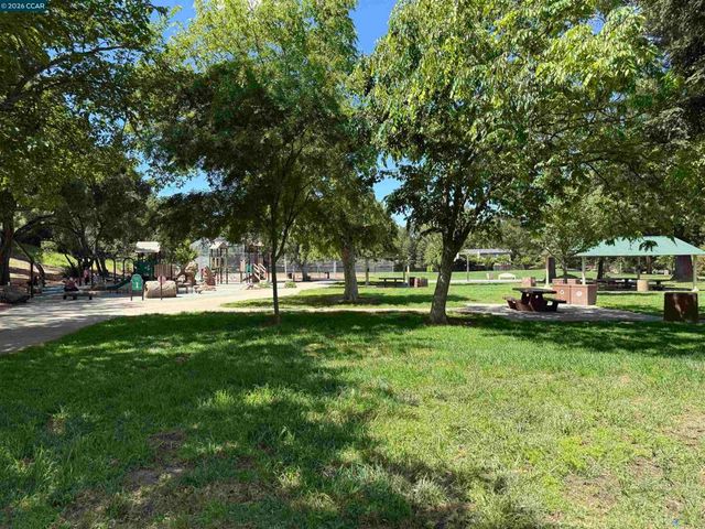 4830 Tahoe Circle, Martinez, CA 94553