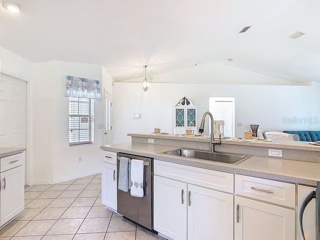 60 ROLLING SANDS DRIVE, Palm Coast, FL 32164