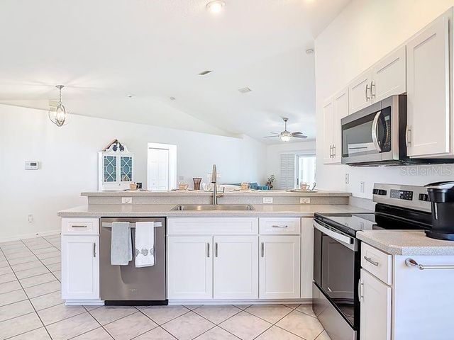 60 ROLLING SANDS DRIVE, Palm Coast, FL 32164