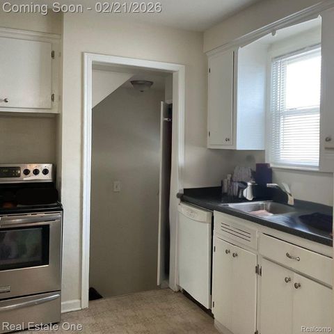 17405 Brady, Redford Charter Township, MI 48240