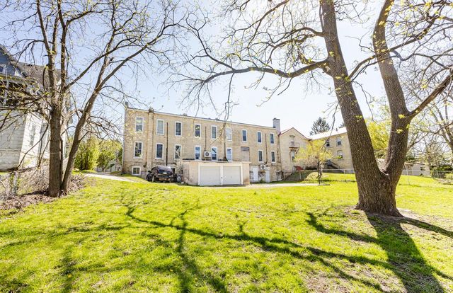 222 Margaret STREET, Watertown, WI 53098