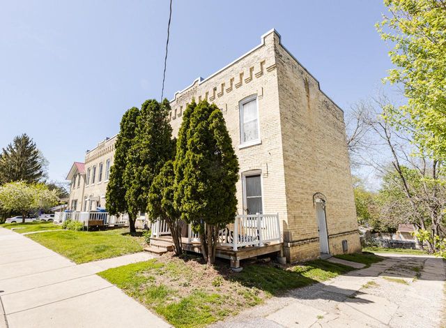 222 Margaret STREET, Watertown, WI 53098