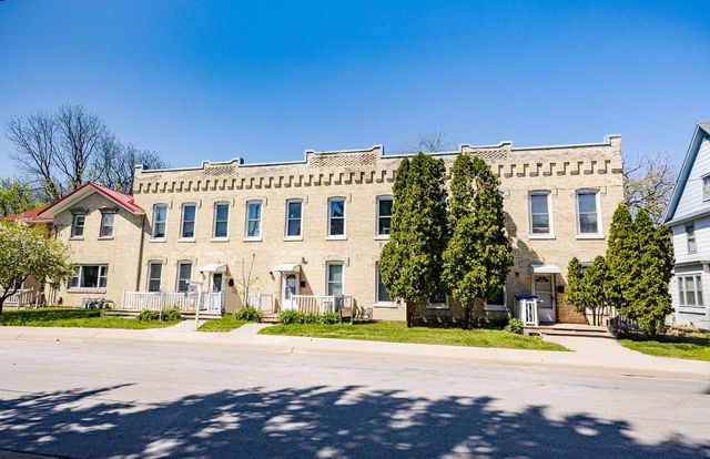 222 Margaret STREET, Watertown, WI 53098