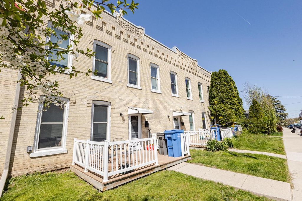 222 Margaret STREET, Watertown, WI 53098