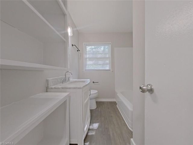 1026 Meadowbrook Boulevard, High Point, NC 27260