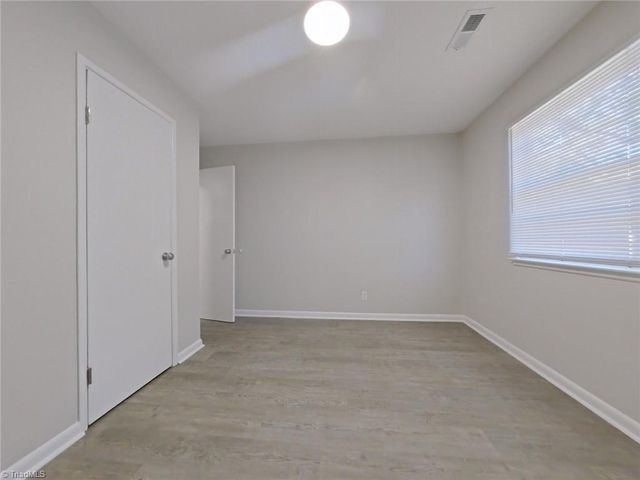 1026 Meadowbrook Boulevard, High Point, NC 27260