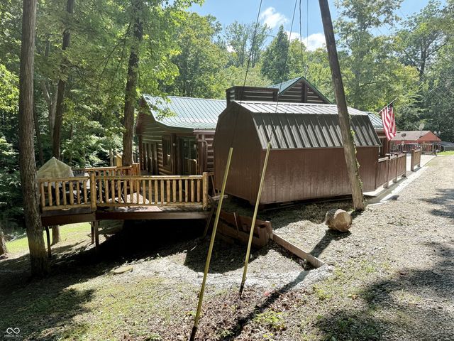 5280 S Macadam Drive, Poland, IN 47868