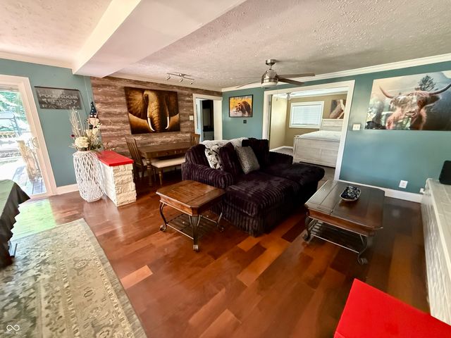 5280 S Macadam Drive, Poland, IN 47868