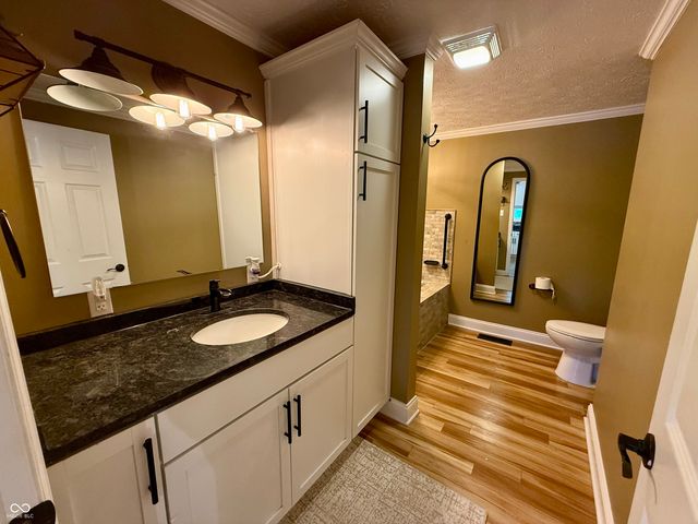 5280 S Macadam Drive, Poland, IN 47868
