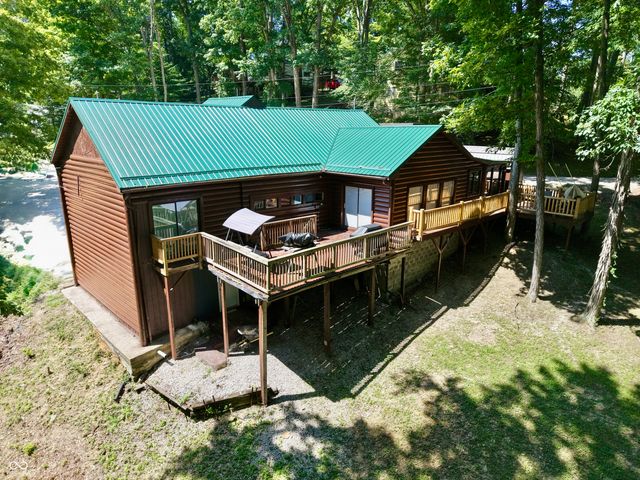 5280 S Macadam Drive, Poland, IN 47868