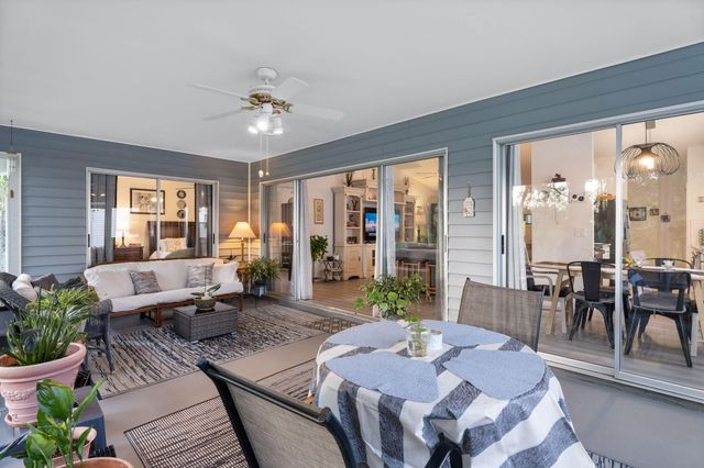 3822 SE Canvas Back Place, Stuart, FL 34997