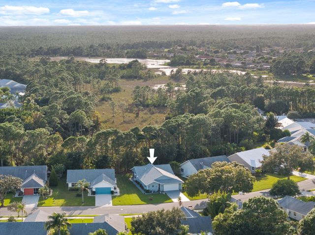 3822 SE Canvas Back Place, Stuart, FL 34997