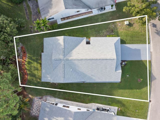 3822 SE Canvas Back Place, Stuart, FL 34997