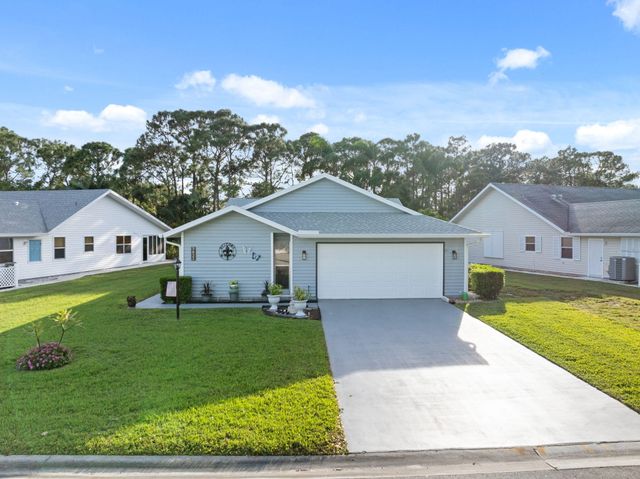 3822 SE Canvas Back Place, Stuart, FL 34997