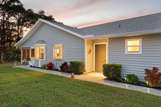 3822 SE Canvas Back Place, Stuart, FL 34997