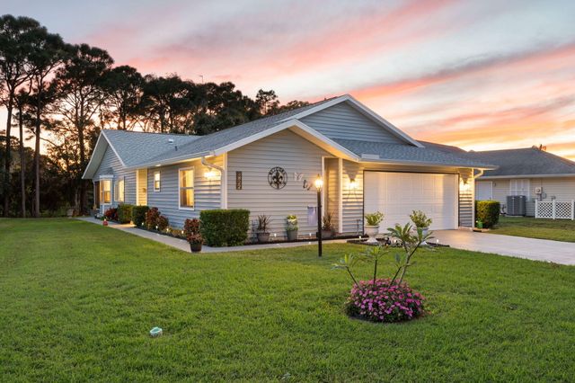 3822 SE Canvas Back Place, Stuart, FL 34997