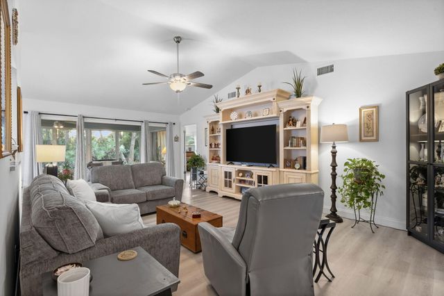 3822 SE Canvas Back Place, Stuart, FL 34997