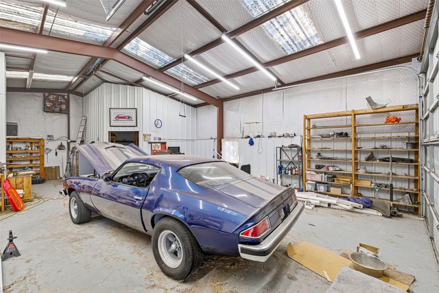 202 Bosque Street, Glen Rose, TX 76043