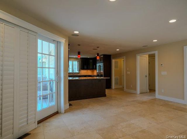 3 Pennsylvania Court, Long Beach, NY 11561