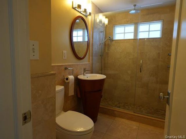 3 Pennsylvania Court, Long Beach, NY 11561