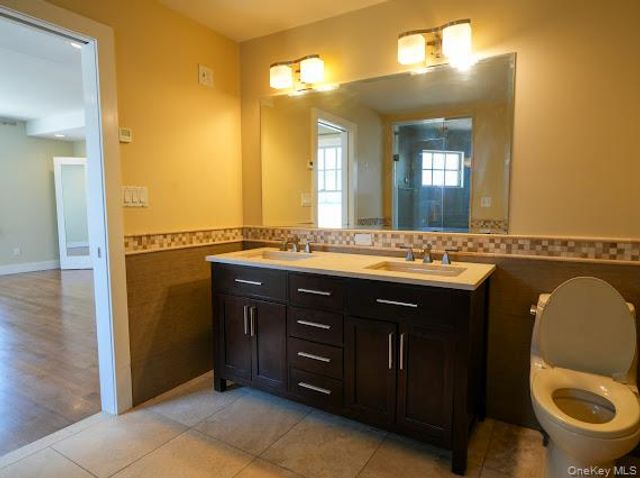 3 Pennsylvania Court, Long Beach, NY 11561