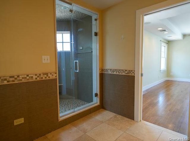 3 Pennsylvania Court, Long Beach, NY 11561