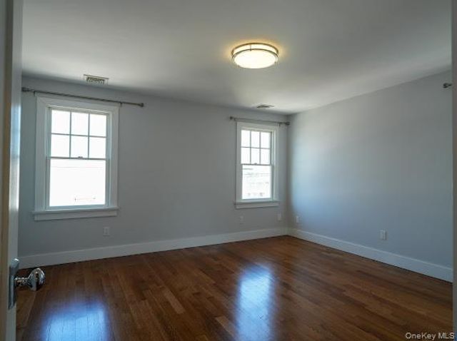 3 Pennsylvania Court, Long Beach, NY 11561