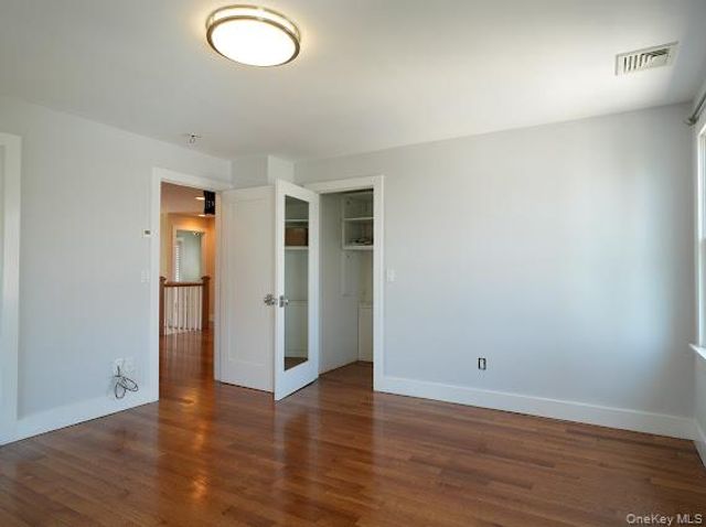 3 Pennsylvania Court, Long Beach, NY 11561