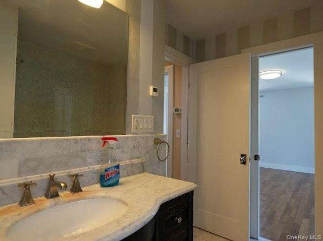 3 Pennsylvania Court, Long Beach, NY 11561