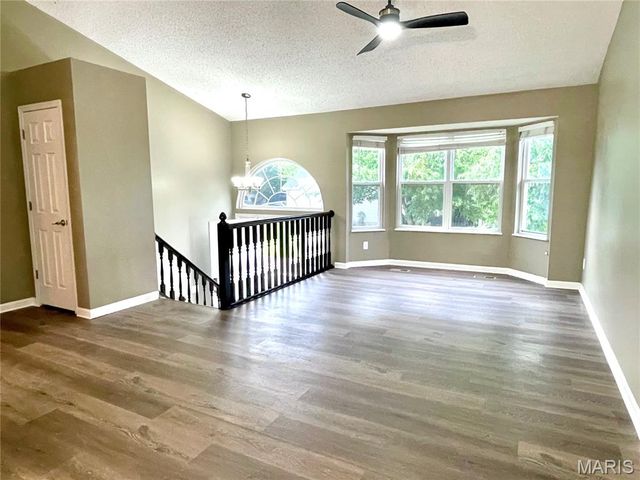 3060 Laurel Village Circle, St Peters, MO 63376
