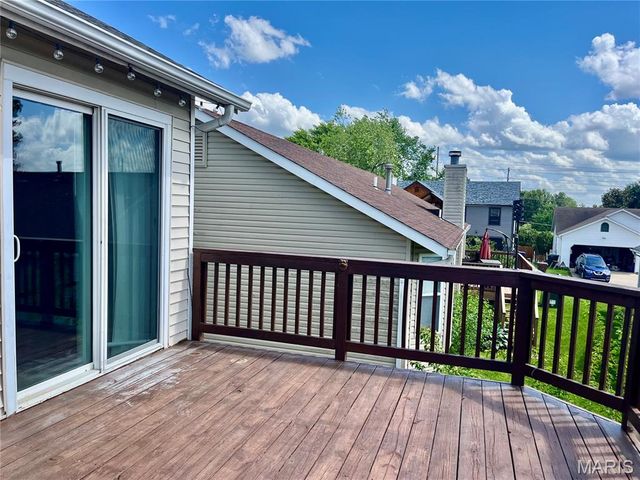 3060 Laurel Village Circle, St Peters, MO 63376