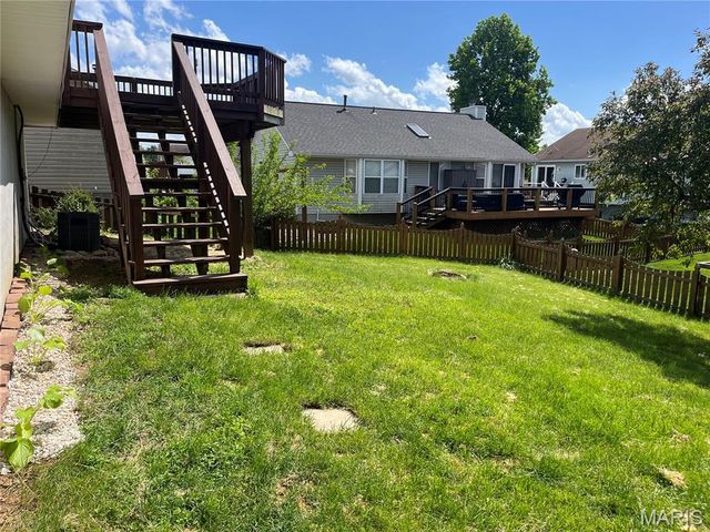 3060 Laurel Village Circle, St Peters, MO 63376