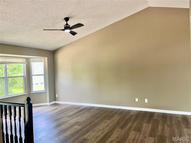 3060 Laurel Village Circle, St Peters, MO 63376