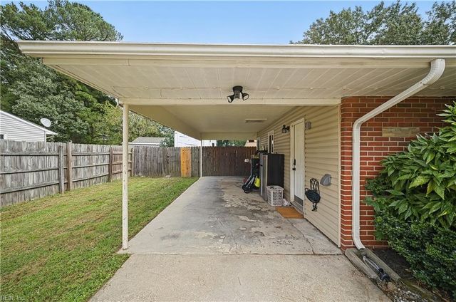 772 De Laura LN, Virginia Beach, VA 23455