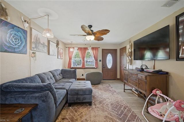 772 De Laura LN, Virginia Beach, VA 23455