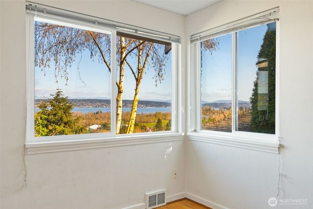 7508 56th Avenue NE, Seattle, WA 98115