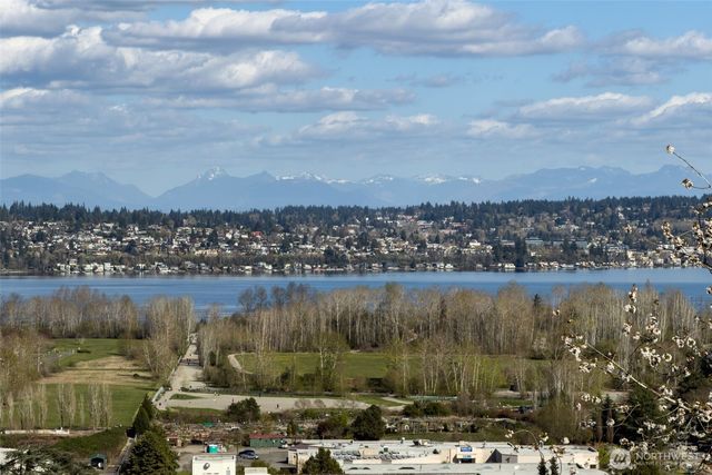 7508 56th Avenue NE, Seattle, WA 98115