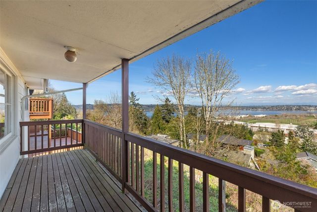 7508 56th Avenue NE, Seattle, WA 98115