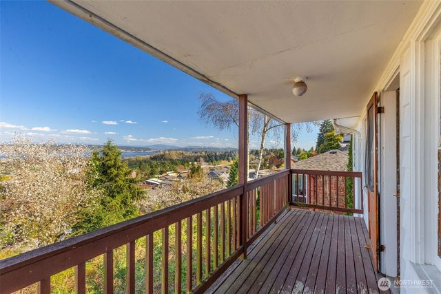 7508 56th Avenue NE, Seattle, WA 98115